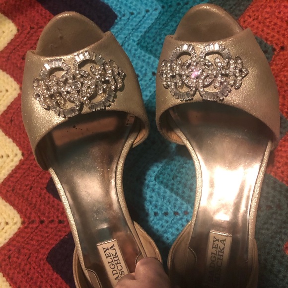 Badgley Mischka Gold leather Heels with jewels detail Size 9.5 - Picture 2 of 11